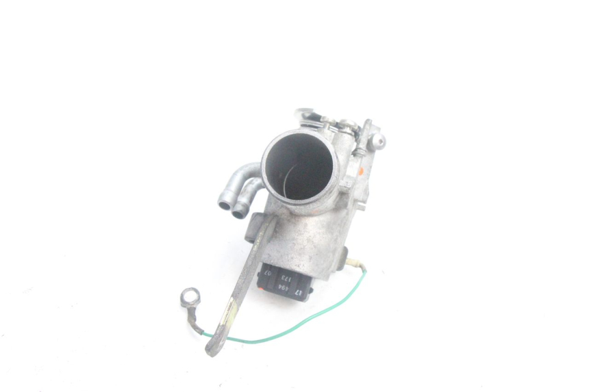 photo de EINSPRITZANLAGE PEUGEOT SATELIS 125 (2006 - 2009) - Technische Nahaufnahme