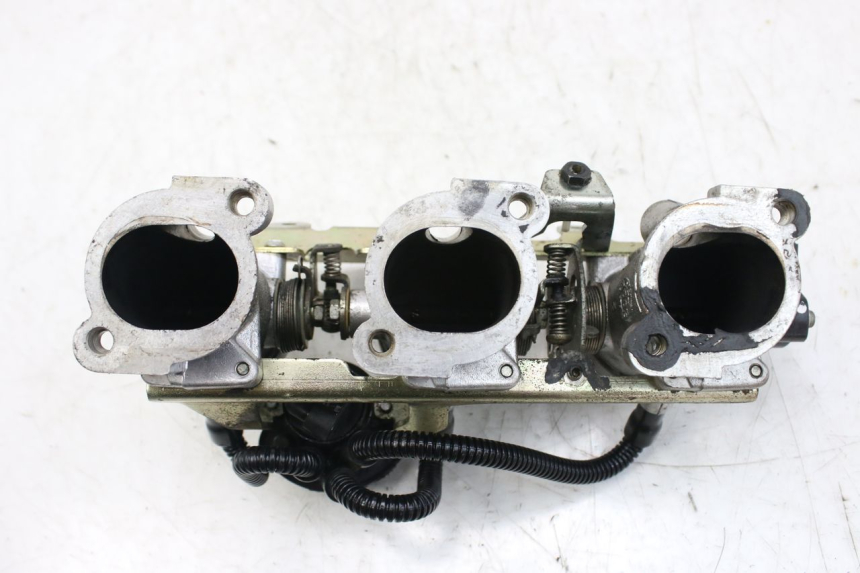 photo de INJEKTION TRIUMPH SPRINT ST 955 (1999 - 2001) - Detailansicht des Bauteils