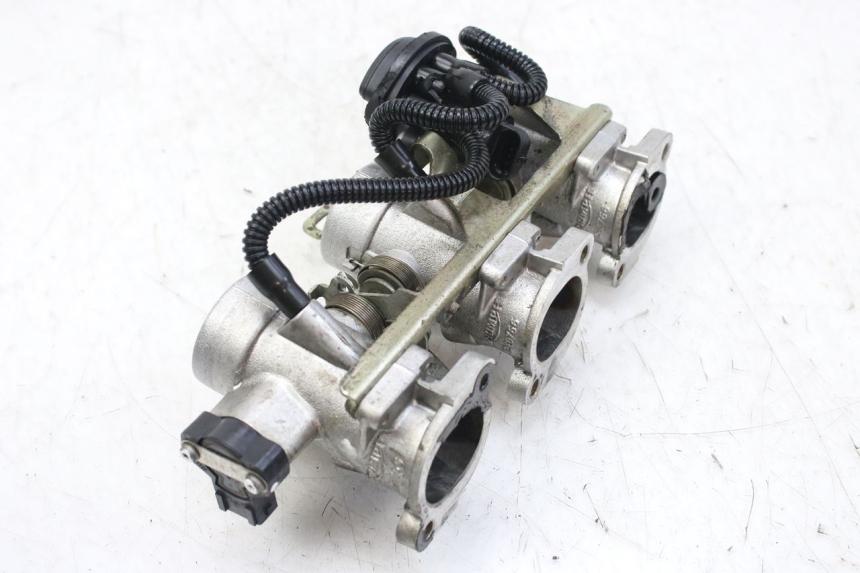 photo de INJEKTION TRIUMPH SPRINT ST 955 (1999 - 2001) - Kennzeichnungen und Originalreferenzen