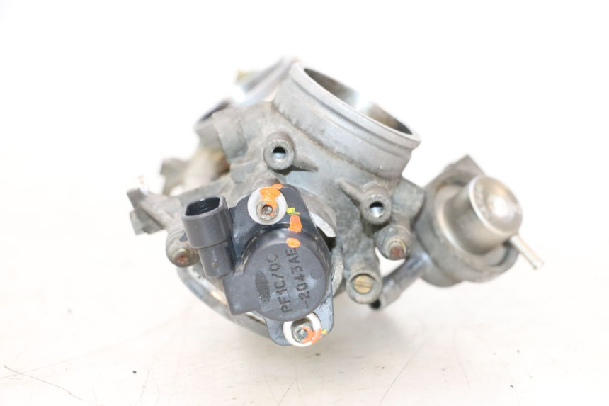 photo de EINSPRITZANLAGE DUCATI SS IE DS CARENEE 1000 (2002 - 2006) - Zoom auf Gebrauchszustand