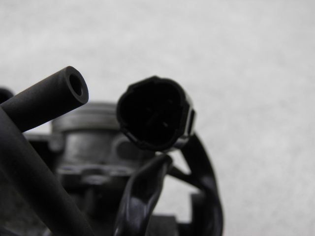 photo de EINSPRITZANLAGE SUZUKI BURGMAN EXECUTIVE 650 (2008 - 2010) - Zoom auf Komponenten