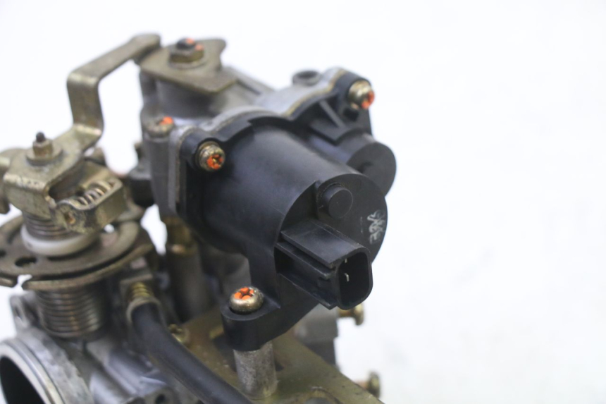 photo de EINSPRITZANLAGE SUZUKI SV S 650 (2003 - 2009) - Details der Befestigungspunkte