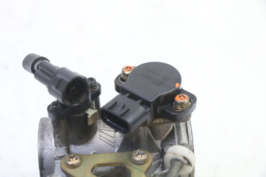 photo de EINSPRITZANLAGE SUZUKI SV S 650 (2003 - 2009) - Oberflächenzustand und Material