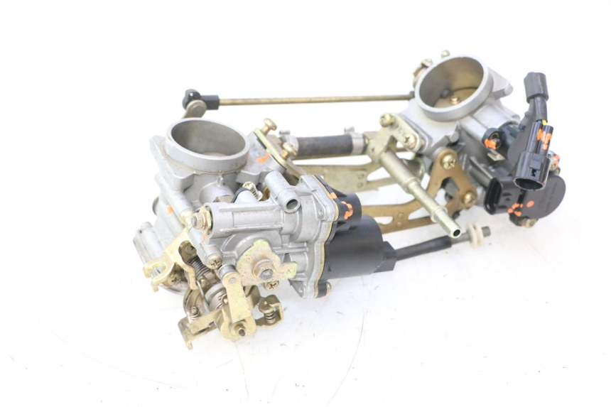 photo de EINSPRITZANLAGE SUZUKI SV S 650 (2003 - 2009) - Kennzeichnungen und Originalreferenzen