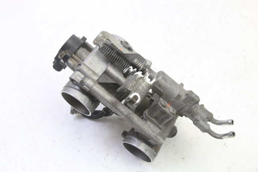 photo de INJEKTION YAMAHA TDM ABS 900 (2002 - 2014) - Technische Nahaufnahme