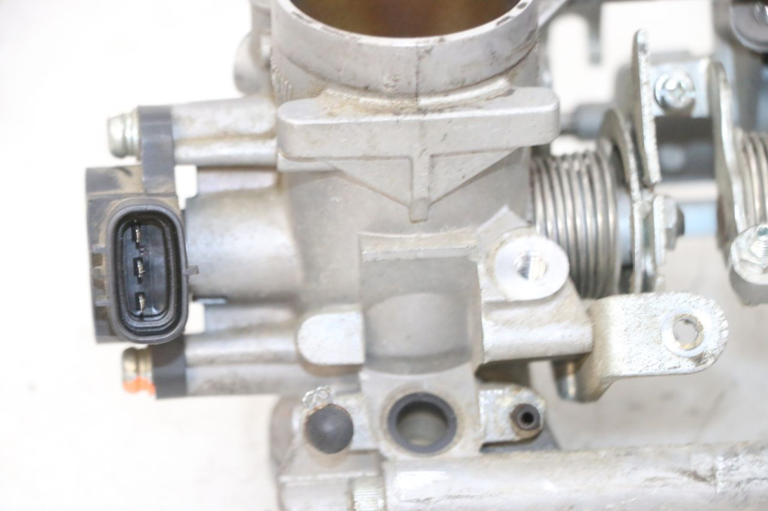 photo de INJEKTION YAMAHA TDM ABS 900 (2002 - 2014) - Details der Befestigungspunkte