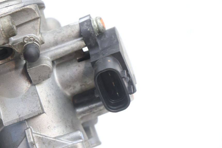 photo de EINSPRITZANLAGE YAMAHA TDM ABS 900 (2002 - 2014) - Zoom auf Gebrauchszustand