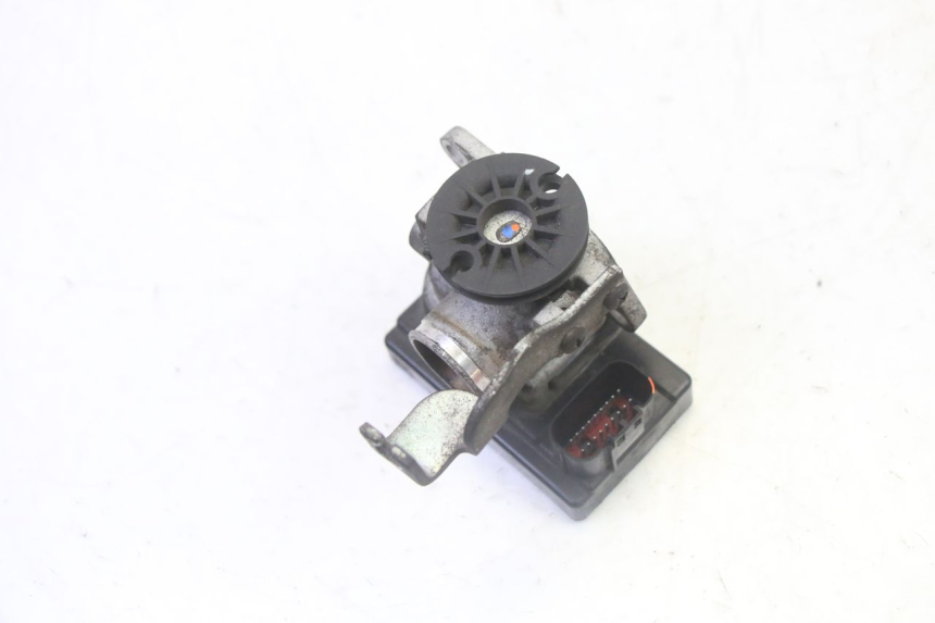 photo de EINSPRITZANLAGE PEUGEOT TWEET PRO CARGO 50 (2018 - 2022) - Technische Nahaufnahme