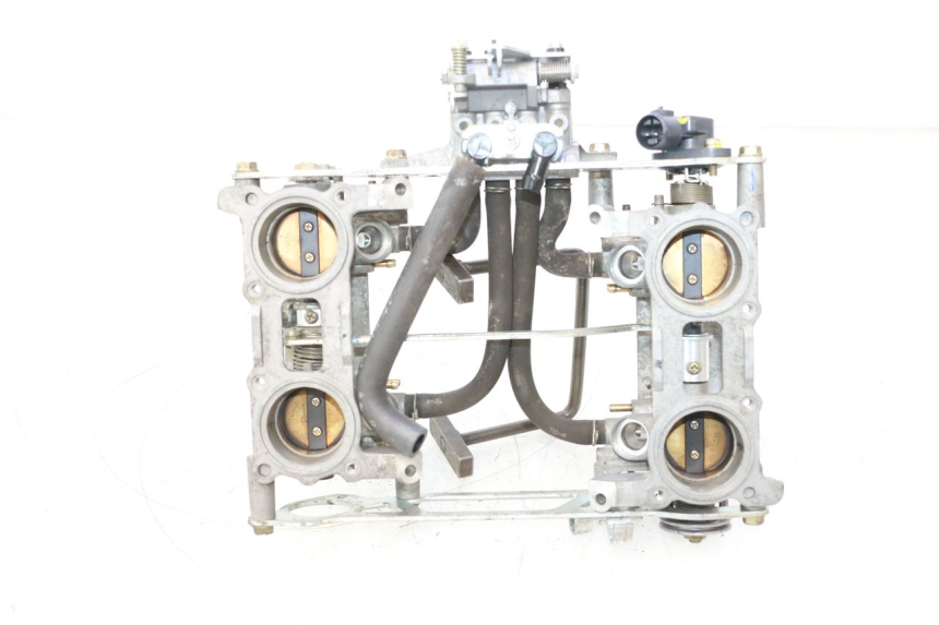 photo de EINSPRITZUNG HONDA VFR FI RC46 800 (1998 - 2001) - Technische Nahaufnahme