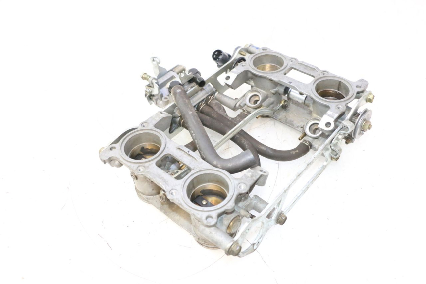 photo de EINSPRITZUNG HONDA VFR FI RC46 800 (1998 - 2001) - Oberflächenzustand und Material