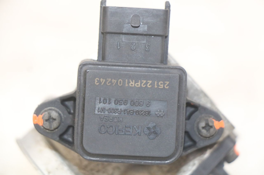 photo de EINSPRITZUNG DAELIM VJ ROADWIN FI 125 (2008 - 2017) - Oberflächenzustand und Material