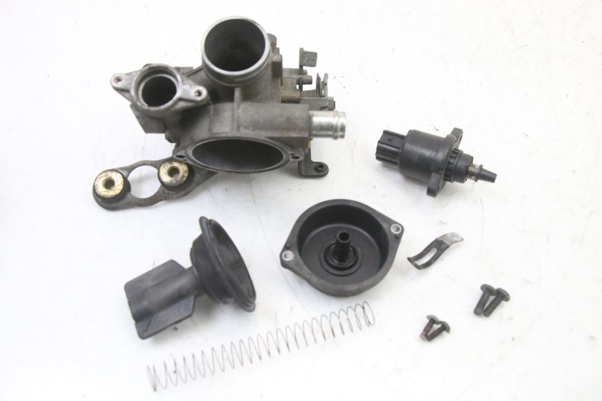 photo de EINSPRITZANLAGE YAMAHA X-MAX XMAX ABS 250 (2010 - 2012) - Technische Nahaufnahme