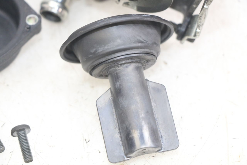 photo de EINSPRITZUNG YAMAHA X-MAX XMAX 250 (2006 - 2009) - Detaillierte Sichtprüfung