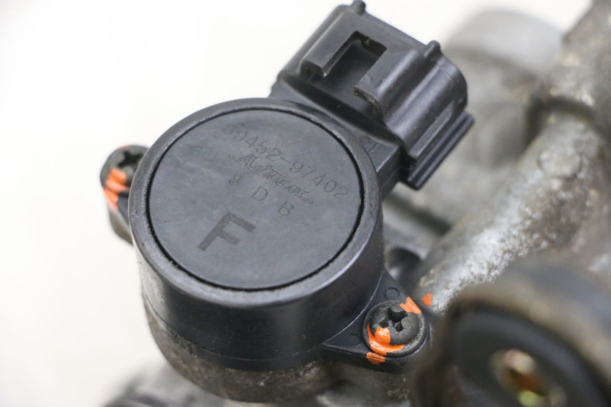 photo de EINSPRITZUNG YAMAHA X-MAX XMAX 250 (2006 - 2009) - Technische Nahaufnahme