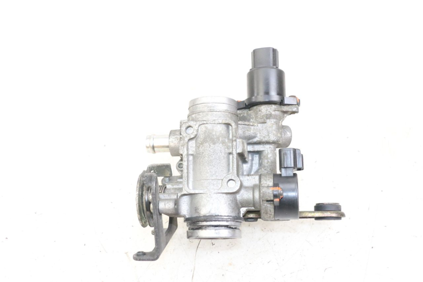 photo de EINSPRITZUNG YAMAHA X-MAX XMAX 250 (2006 - 2009) - Details der Befestigungspunkte