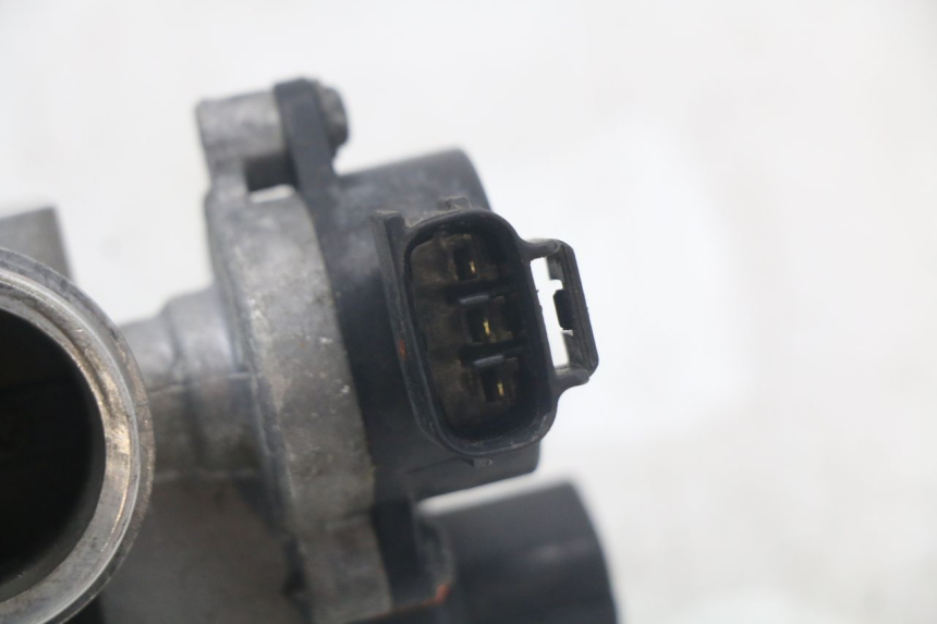 photo de INJEKTION YAMAHA XMAX X-MAX 125 (2006 - 2009) - Details der Befestigungspunkte