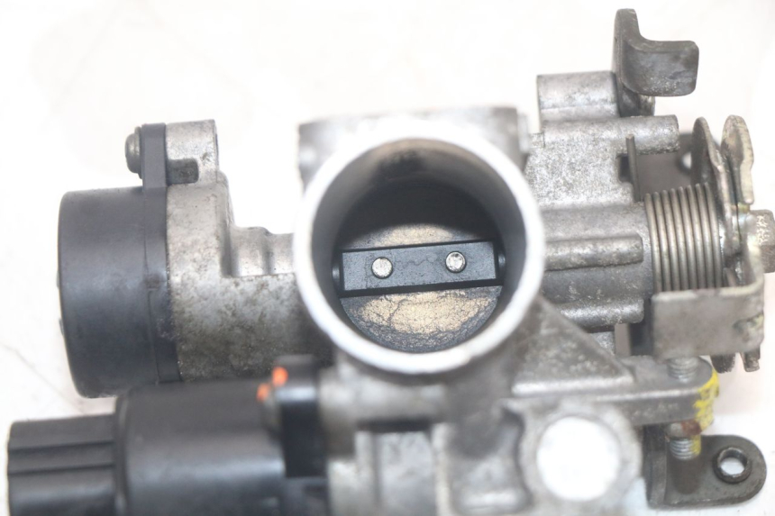 photo de INJEKTION YAMAHA XMAX X-MAX 125 (2006 - 2009) - Details der Befestigungspunkte