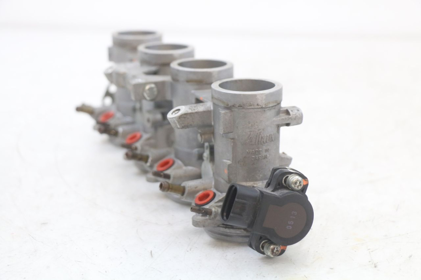 photo de EINSPRITZANLAGE YAMAHA XJ6 ABS 600 (2008 - 2016) - Kennzeichnungen und Originalreferenzen