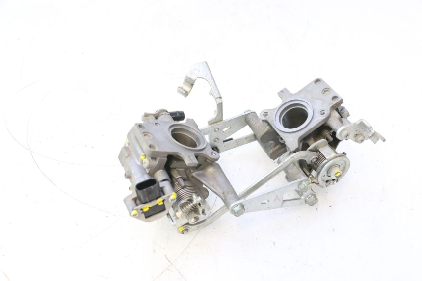 photo de EINSPRITZANLAGE HONDA XLV VARADERO 125 (2007 - 2012) - Hauptansicht