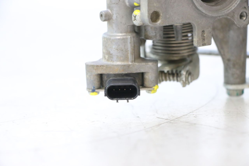 photo de EINSPRITZANLAGE HONDA XLV VARADERO 125 (2007 - 2012) - Oberflächenzustand und Material