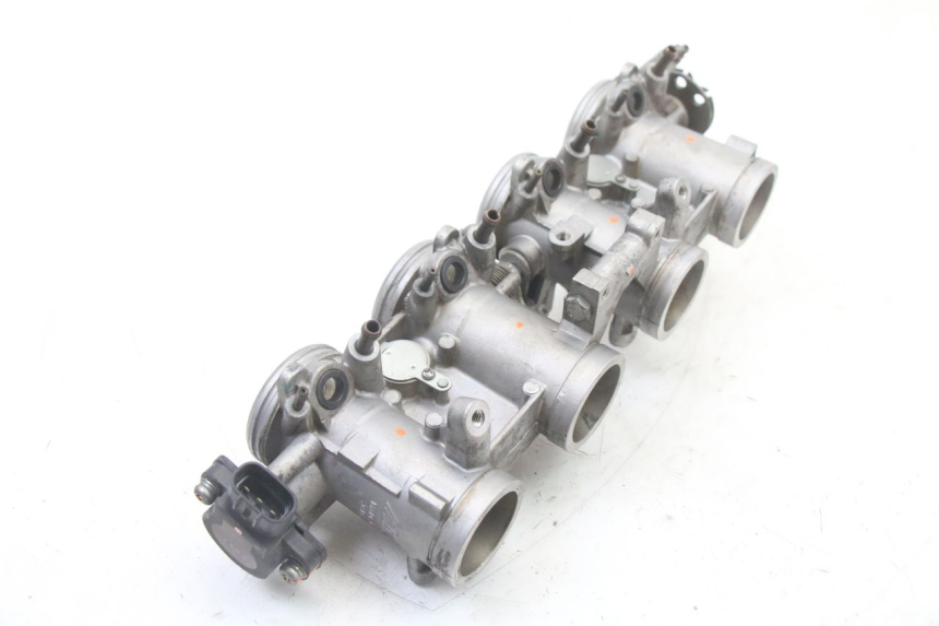 photo de EINSPRITZANLAGE YAMAHA XJ6 600 (2008 - 2016) - Charakteristische Merkmale