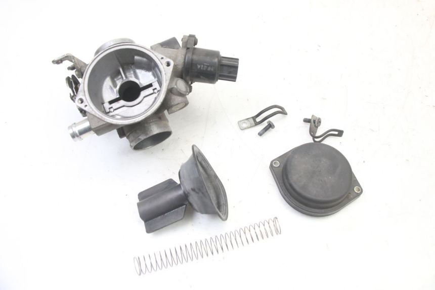 photo de EINSPRITZANLAGE YAMAHA YP X-MAX XMAX 400 (2014 - 2017) - Technische Nahaufnahme