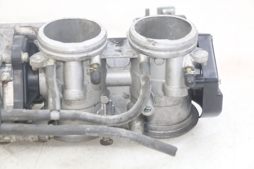 photo de INJECTION YAMAHA YZF R1 1000 (2007 - 2008) - Hochauflösende Nahaufnahme