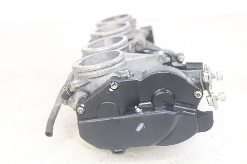 photo de INJECTION YAMAHA YZF R1 1000 (2007 - 2008) - Detaillierte Sichtprüfung