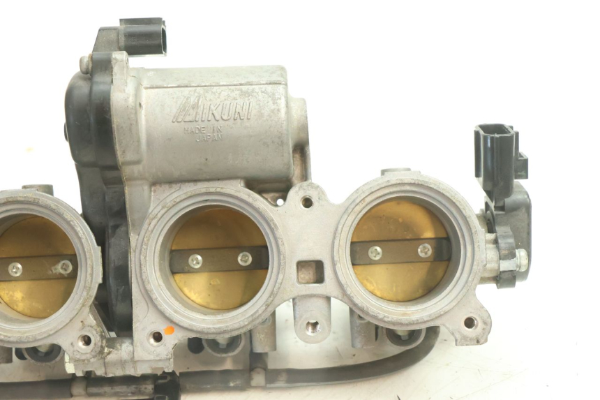 photo de EINSPRITZANLAGE YAMAHA YZF R6 600 (2008 - 2009) - Zoom auf Gebrauchszustand