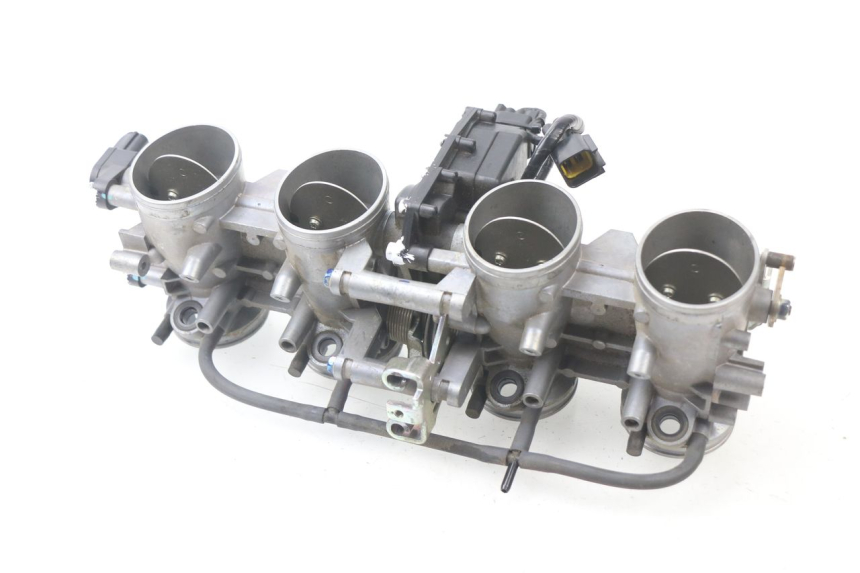 photo de EINSPRITZANLAGE KAWASAKI Z ABS 750 (2007 - 2013) - Details der Befestigungspunkte