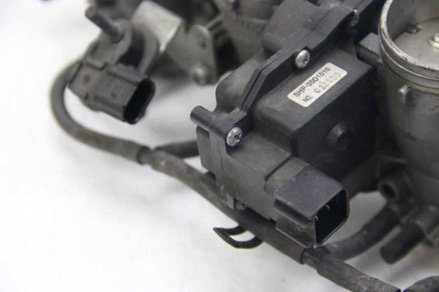 photo de INJECTION KAWASAKI Z ABS 1000 (2014 - 2020) - Technische Nahaufnahme