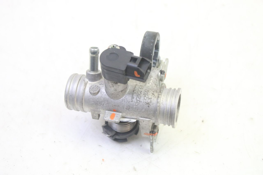 photo de INJEKTION PIAGGIO ZIP 4T 50 (2018 - 2020) - Details der Befestigungspunkte