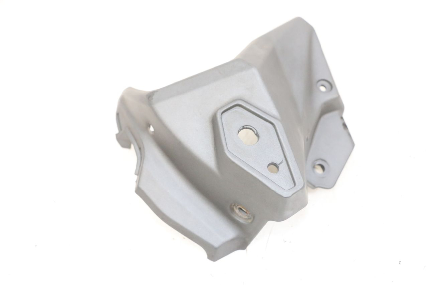 photo de KANZEL INNENVERKLEIDUNG RECHTS KSR CODE 125 (2018 - 2020) - Details der Befestigungspunkte