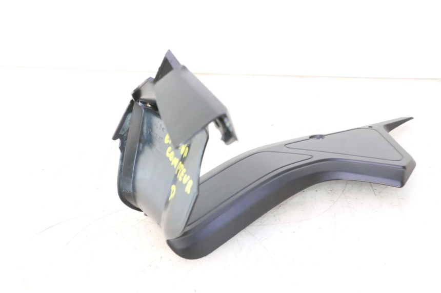 photo de KANZEL INNENVERKLEIDUNG RECHTS YAMAHA FZ8 800 (2010 - 2016) - Zoom auf Gebrauchszustand
