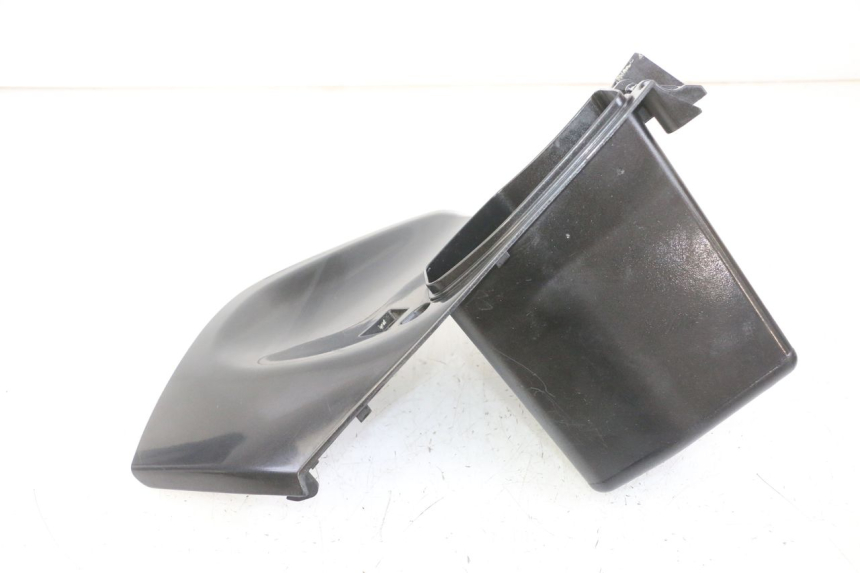 photo de KANZEL INNENVERKLEIDUNG RECHTS HONDA NTV DEAUVILLE ABS 700 (2007 - 2016) - Details der Befestigungspunkte