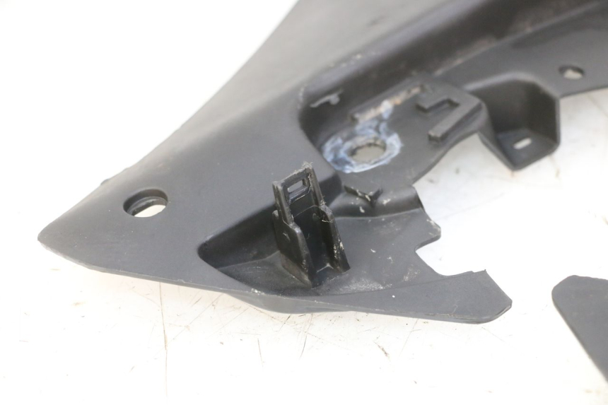 photo de KANZEL INNENVERKLEIDUNG STAHO FH 50 (2018 - 2019) - Zoom auf Gebrauchszustand