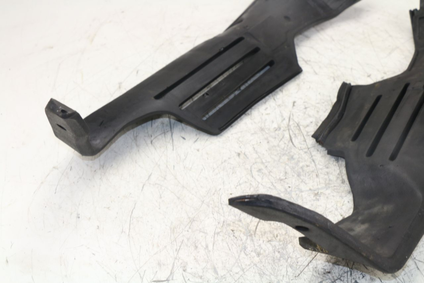 photo de KANZEL INNENVERKLEIDUNG BMW K 75 RT ABS 750 (1989 - 1997) - Zoom auf Gebrauchszustand