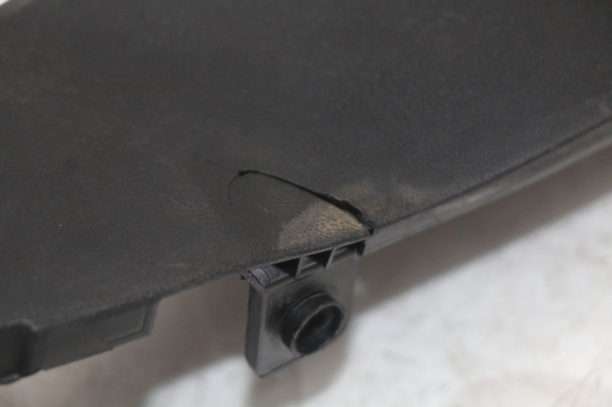 photo de KANZEL INNENVERKLEIDUNG SUZUKI GS F 500 (2004 - 2007) - Technische Nahaufnahme