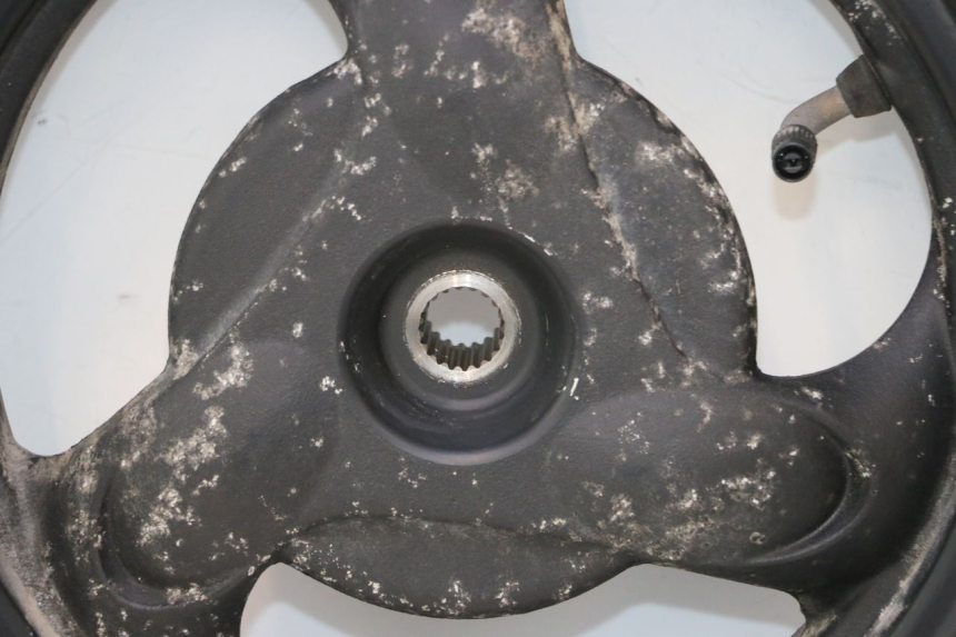 photo de HINTERRADFELGE UND REIFEN KYMCO AGILITY 4T 10" 50 (2005 - 2018) - Ergänzendes Produktfoto