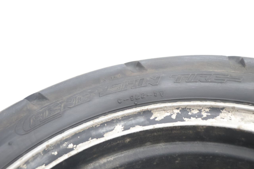 photo de HINTERRADFELGE UND REIFEN KYMCO AGILITY 4T 50 (2005 - 2018) - Detaillierte Sichtprüfung