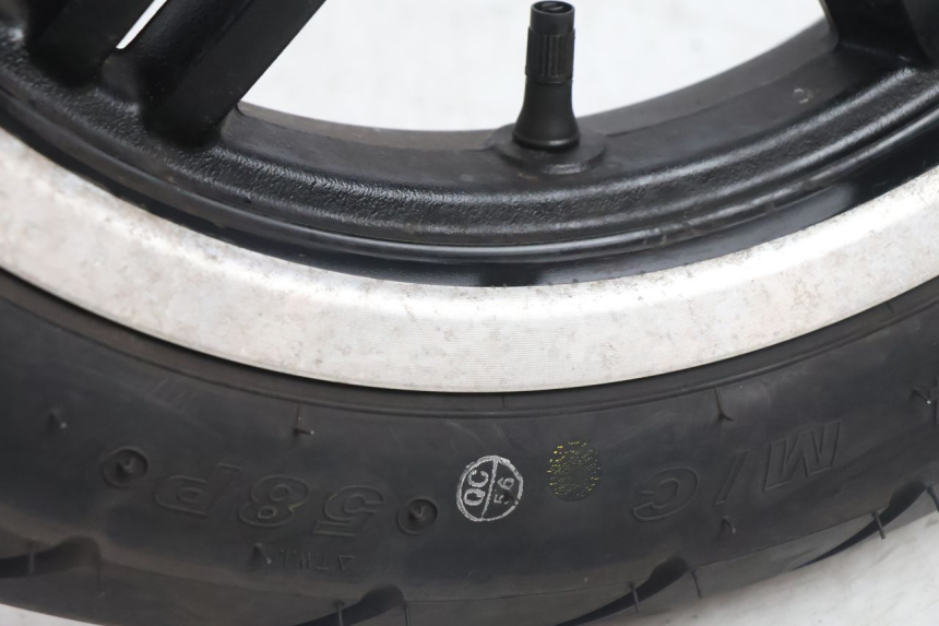 photo de HINTERRADFELGE UND REIFEN KYMCO AGILITY CITY 16P 125 (2015 - 2024) - Geprüftes Gebrauchtteil