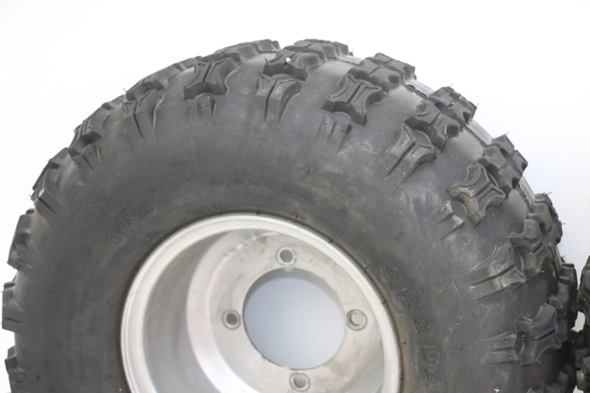 photo de HINTERRADFELGE UND REIFEN ANGELL ENFANT 1 - Zoom auf Komponenten