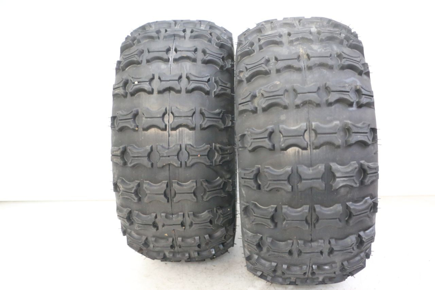 photo de HINTERRADFELGE UND REIFEN ANGELL ENFANT 1 - Kennzeichnungen und Originalreferenzen