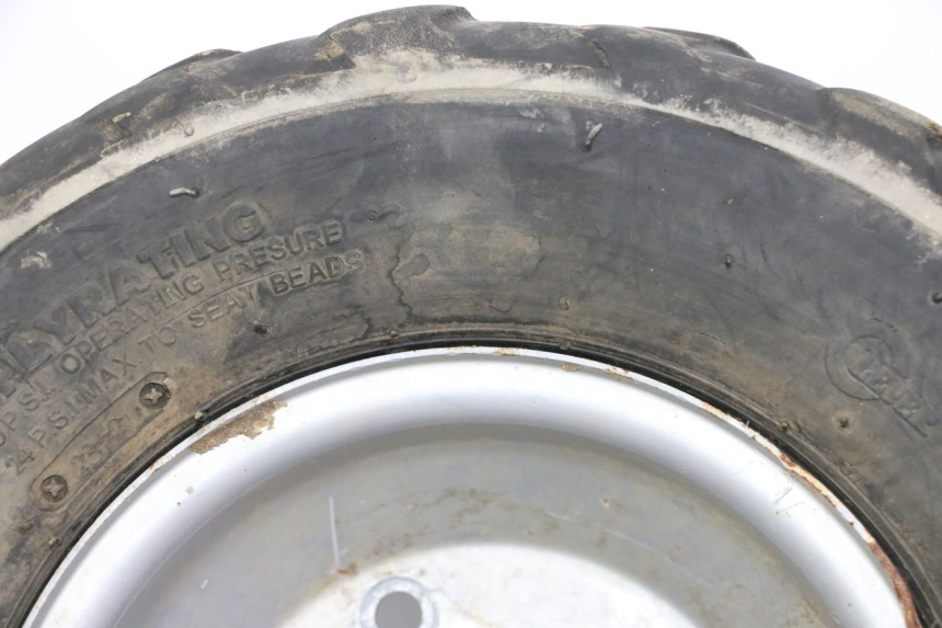 photo de HINTERRADFELGE UND REIFEN KEROX BAZOOKA 110 - Technische Nahaufnahme