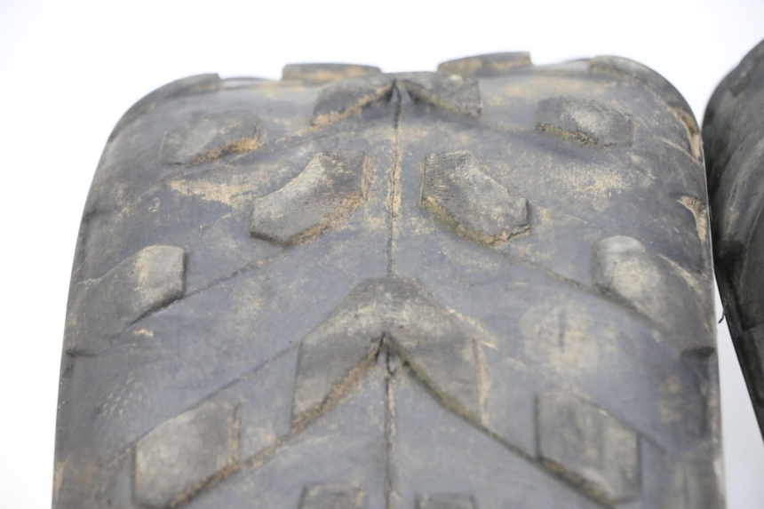 photo de HINTERRADFELGE UND REIFEN KEROX BAZOOKA 110 - Oberflächenzustand und Material