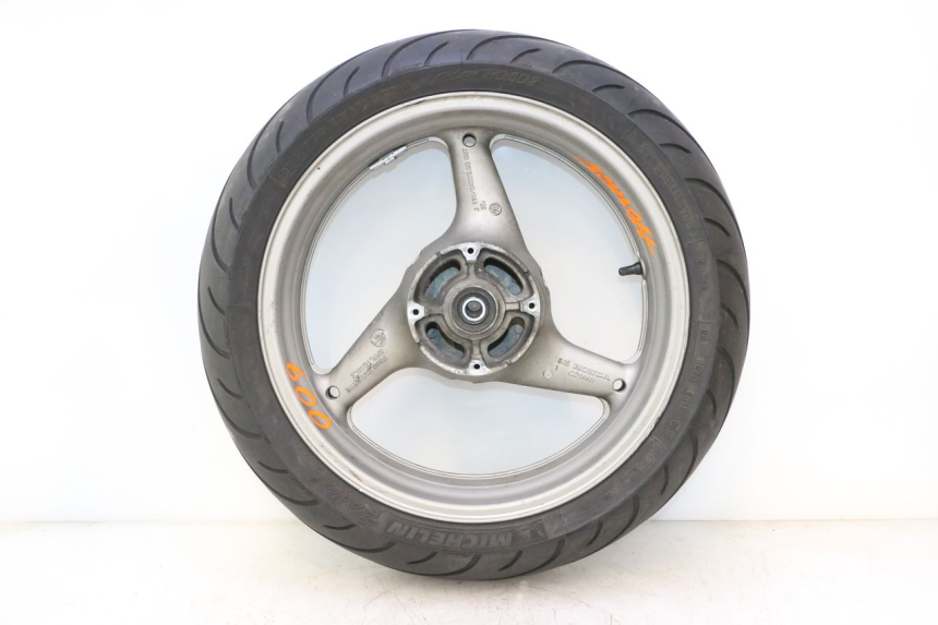 photo de HINTERRADFELGE UND REIFEN HONDA CB F HORNET 600 (2005 - 2006) - Hauptansicht