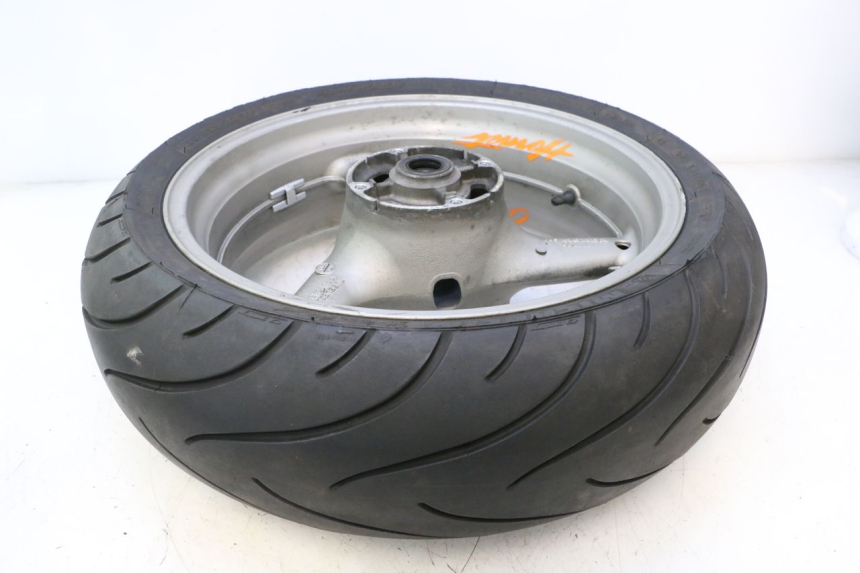 photo de HINTERRADFELGE UND REIFEN HONDA CB F HORNET 600 (2005 - 2006) - Oberflächenzustand und Material