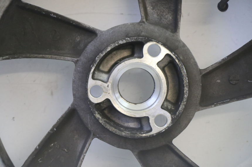 photo de HINTERRADFELGE UND REIFEN PEUGEOT CITYSTAR 50 (2013 - 2017) - Geprüftes Gebrauchtteil