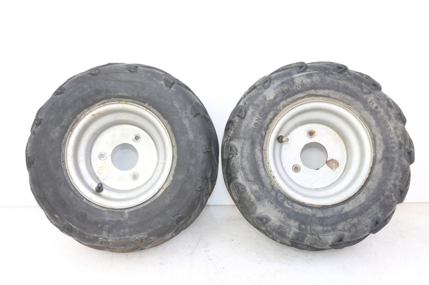 photo de HINTERRADFELGE UND REIFEN SPEEDY DELUXE 125 - Hauptansicht