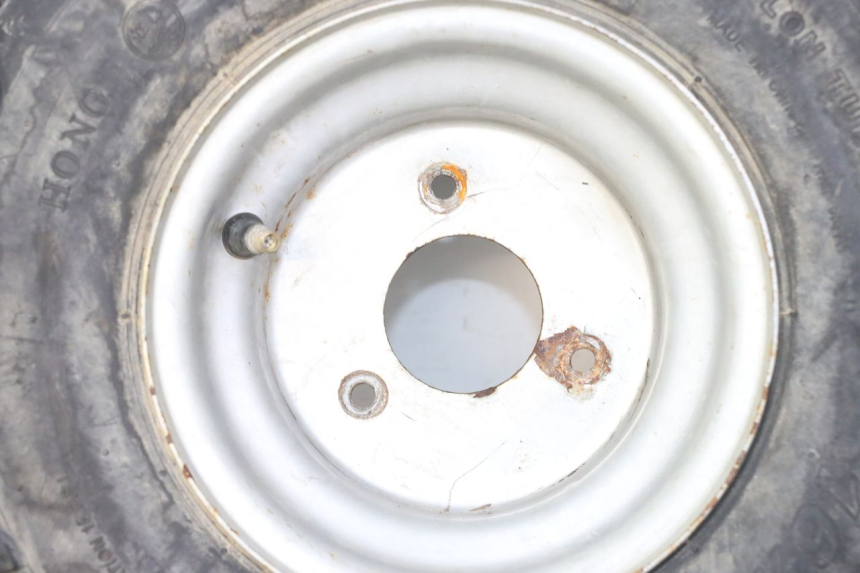 photo de HINTERRADFELGE UND REIFEN SPEEDY DELUXE 125 - Zoom auf Komponenten